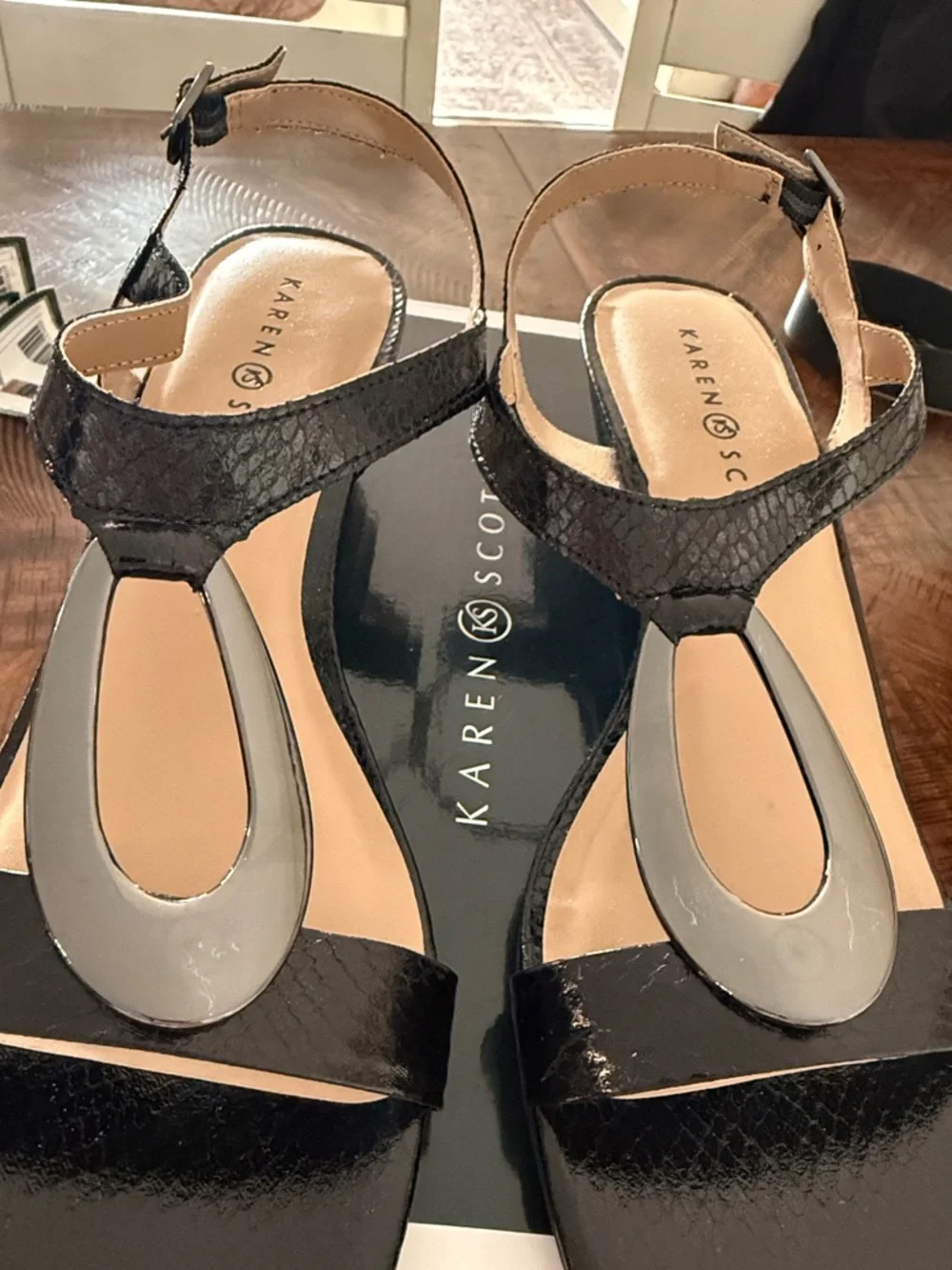 Karen Scott Black T-Strap Sandals